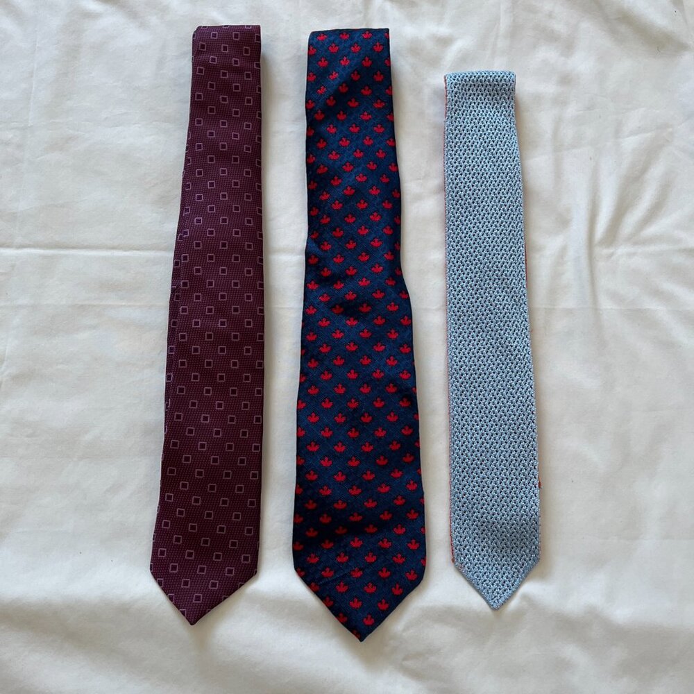 Lot of 3 silk ties for men's one is reversible .2 Made in Italy 57" to 60"